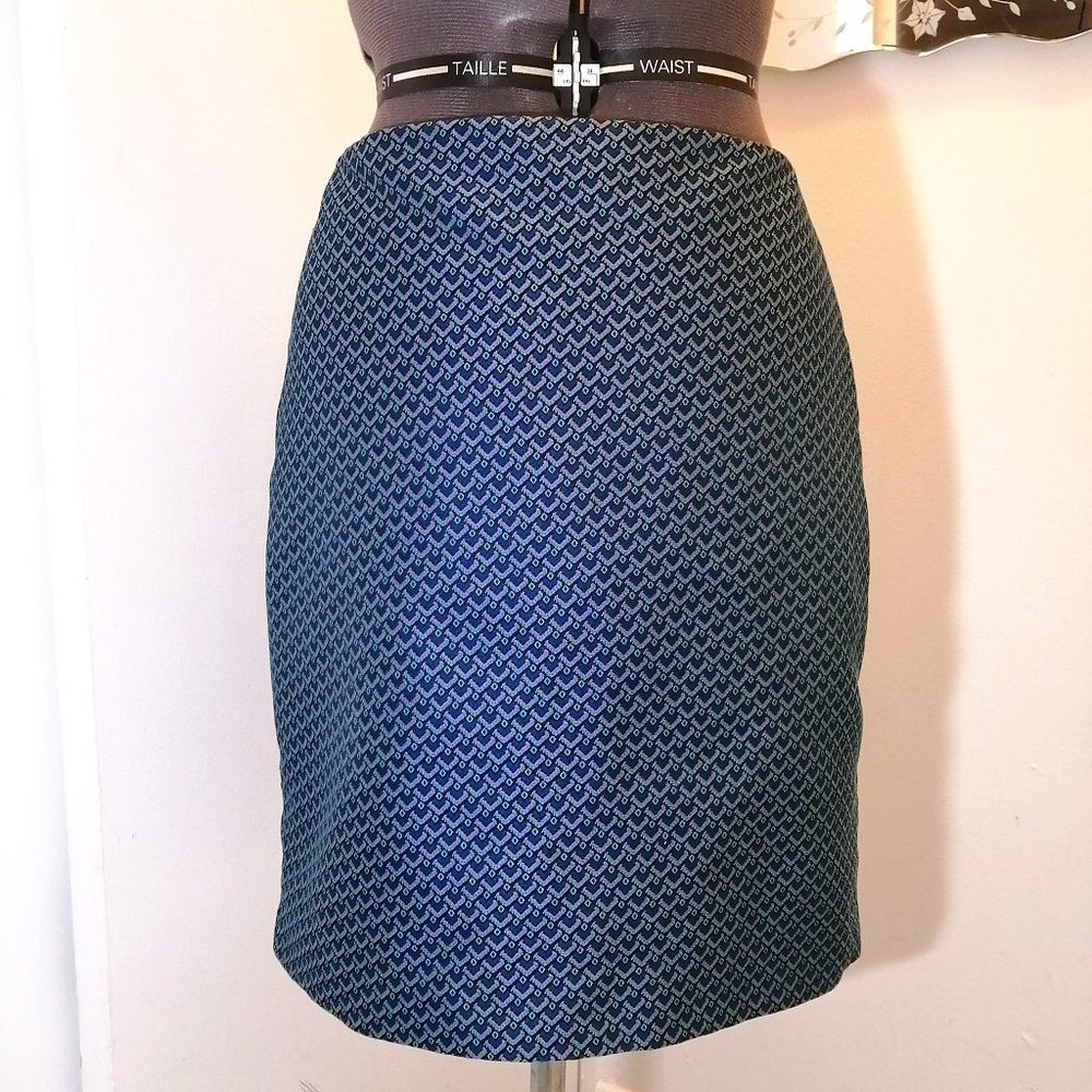 Stunning Geometric skirt